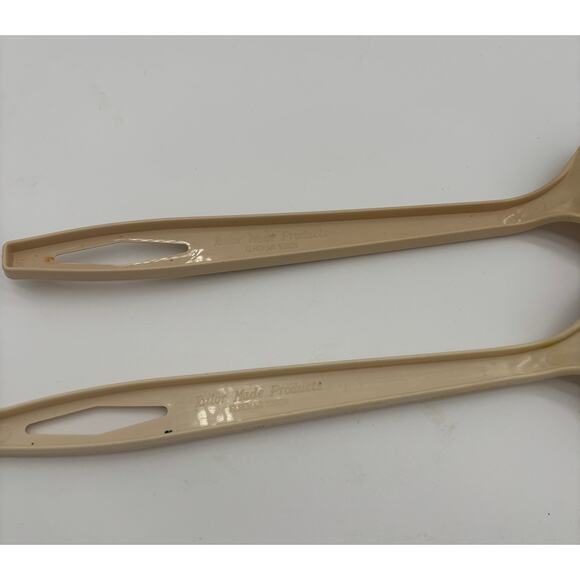 Tailor Made Vintage Beige Serving Spoon Slotted Spoon Set Retro Kitchen Utensils - Picture 3 of 5